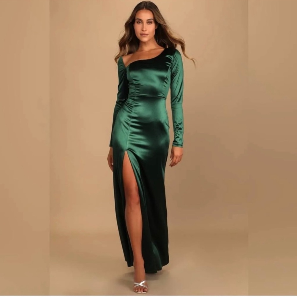 Lulu's Emerald Green Long Sleeve Dress